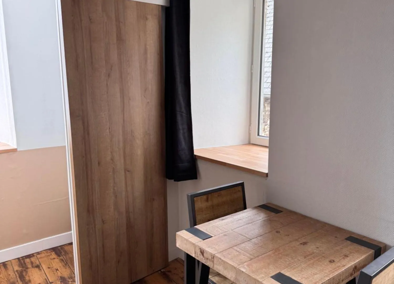 Le Studio Pontrieux 0*,